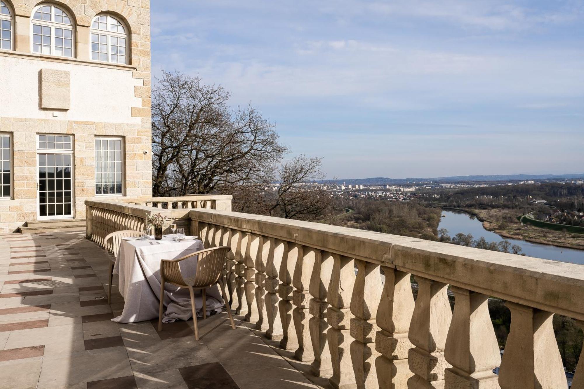 Zinar Castle Ξενοδοχείο Krasków Εξωτερικό φωτογραφία